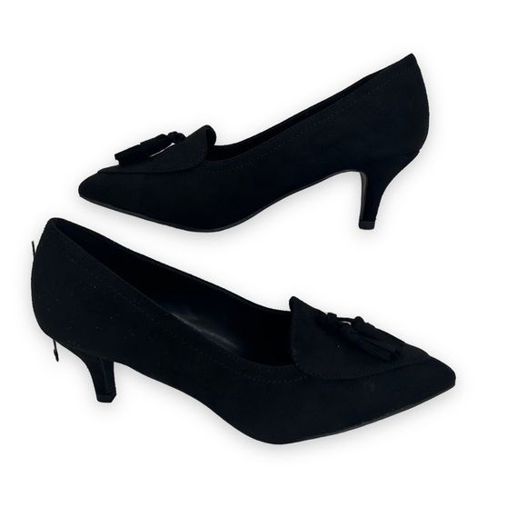 NWT H Halston Dubai Tassel Kitten Heel Pumps in vegan suede Black size 7.5 NEW - Picture 3 of 11